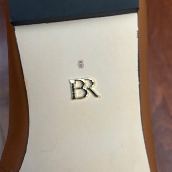 Banana Republic Women’s Woven Leather Soft Loafer in Caramel, Size 6 - Picture 16 of 16